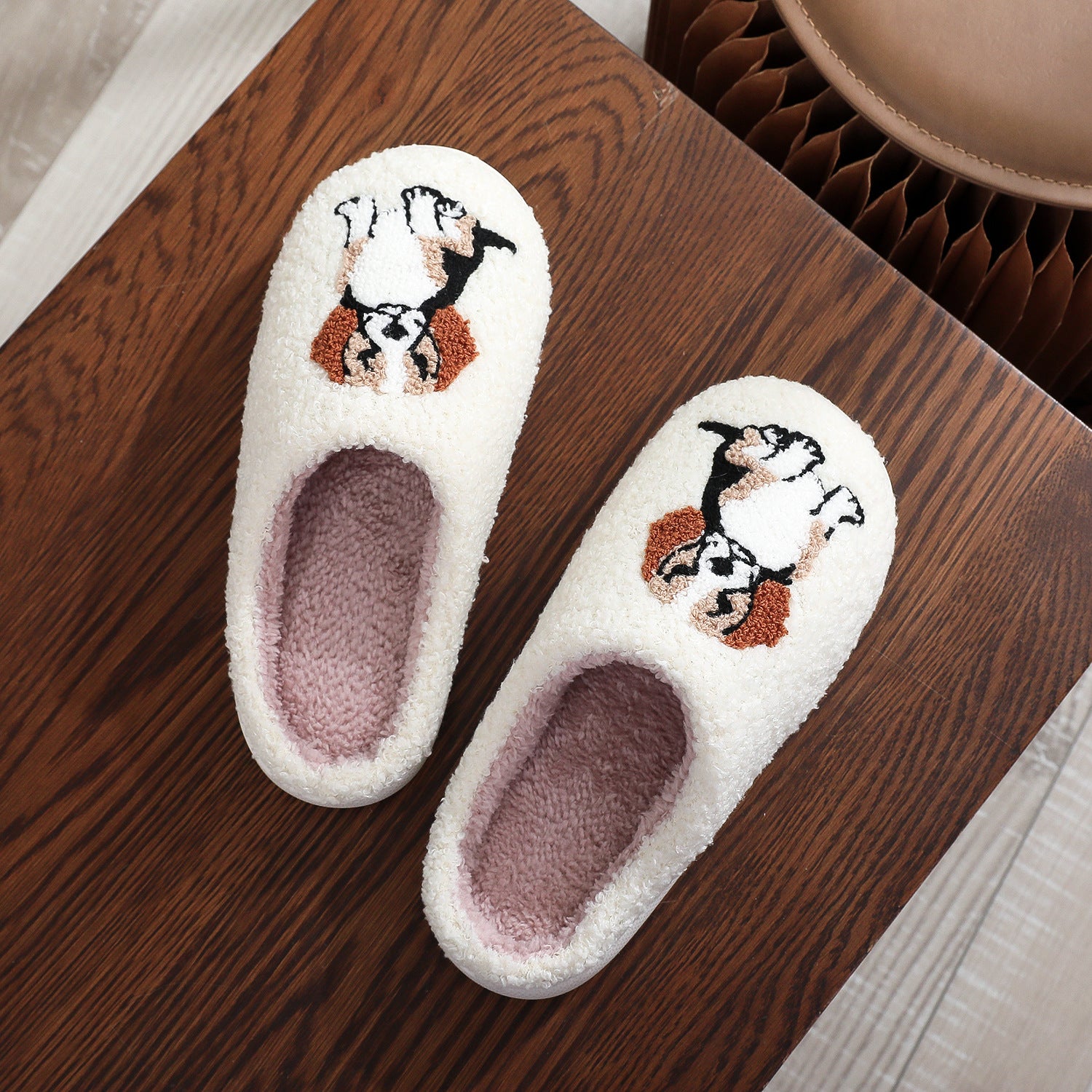 cute cartoon dog Indoor slippers